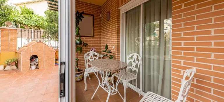 Adding Porch Enclosures To Your Home in Dunedin, FL